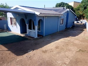 3 Bed Simplex in Shastri Park