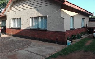 3 Bedroom House in Brakpan Central