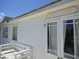 2 Bed House in Pringle Bay