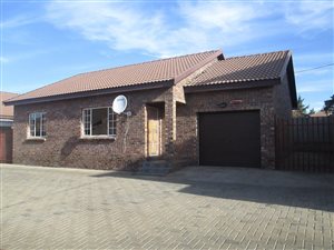 2 Bed Townhouse in Lydenburg