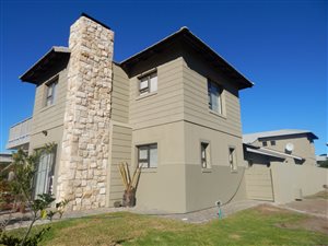 3 Bed Townhouse in Hartenbos Landgoed