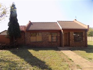 3 Bed House in Riamarpark