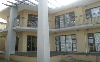 8 Bedroom House in Stanger Heights