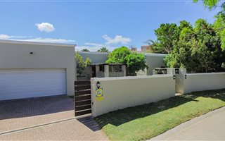 Summerstrand: Property and houses for sale | Private Property