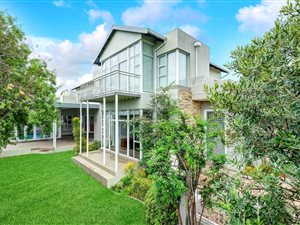 4 Bed House in Waterfall Country Village