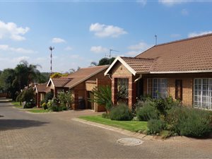 2 Bed Townhouse in Clubview