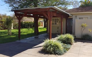 1 Bedroom Townhouse in Lephalale (Ellisras)