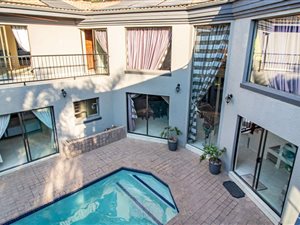 4 Bed House in Ruimsig