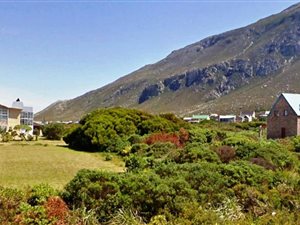 800 m² Land available in Bettys Bay