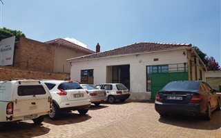 547 m² Office Space in Orange Grove