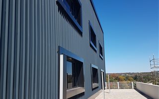 270 m² Commercial space in Parkmore