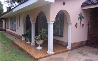 4 Bedroom House in Arcon Park