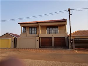 5 Bed House in Protea Glen