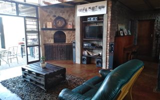 4 Bedroom House in Deales Gift