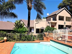 5 Bedroom House in Constantia Park