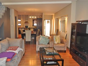 2 Bed Townhouse in Melrose North