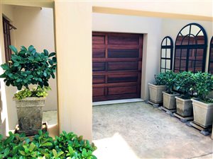 1 Bed Townhouse in Waterkloof Ridge