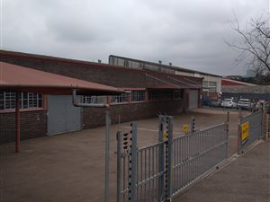 788 m² Commercial space in Pinetown Central