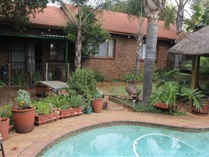 3 Bedroom House in Heuweloord