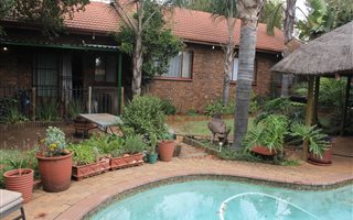 3 Bedroom House in Heuweloord