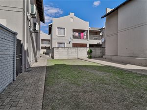 3 Bed Apartment in Waterval East