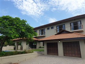 4 Bed House in Zinkwazi Beach
