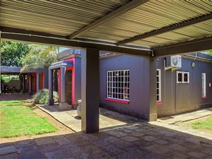 4 Bedroom House in Risiville