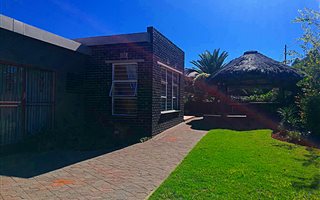 3 Bedroom House in Roodepoort North