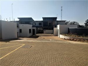 3 Bed Townhouse in Colts Hill
