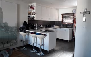 2 Bedroom House in Edgemead