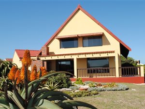 4 Bed House in Cape St Francis