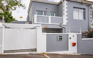 3 Bedroom House in Sea Point