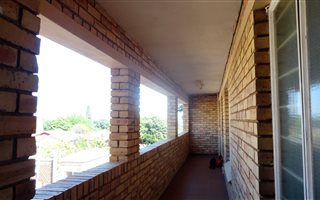 2 Bedroom Apartment in Wilro Park