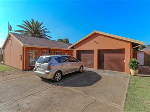 3 Bed House in Edelweiss