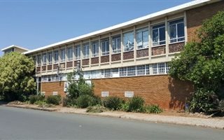 1874 m² Office Space in Marshalltown