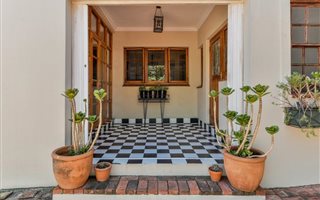 4 Bedroom House in Parktown North