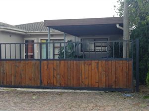 2 Bed House in St Dumas