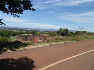 7466 m² Land available in Sunnyridge