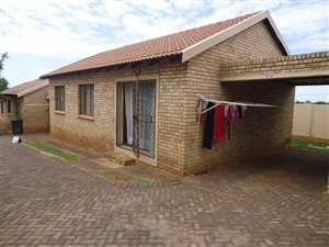 3 Bed Simplex in Witpoortjie