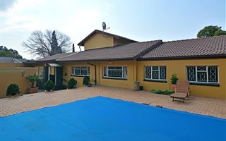 4 Bedroom House in Libradene