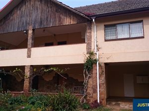 4 Bedroom House in Bishopstowe