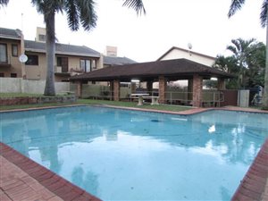 2 Bed Apartment in Meerensee