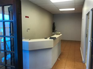 115 m² Office Space in Amanzimtoti