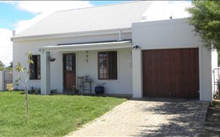 3 Bedroom Simplex in Malmesbury