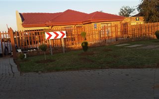 3 Bedroom House in Karen Park