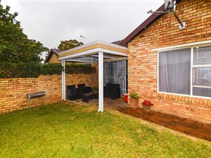 2 Bed Townhouse in Wilgeheuwel