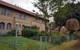 2 Bedroom Flat in Queenswood