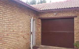 2 Bedroom Townhouse in Randpoort