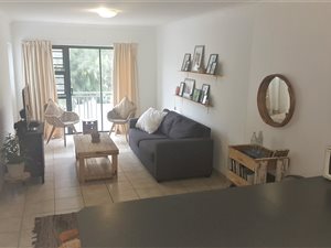 2 Bed Apartment in Paarl Central East
