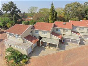 3 Bed Townhouse in Waterkloof Glen